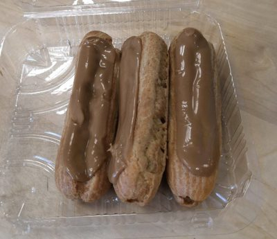Éclair café