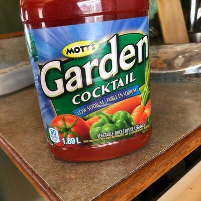 Garden cocktail mott’s